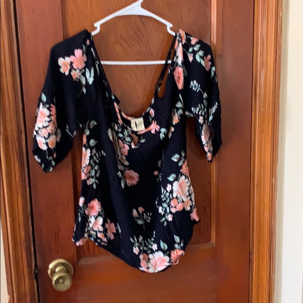 Cold shoulder floral blouse medium